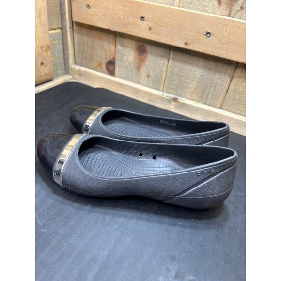 Crocs Womens Black Flats W/ Metallic Toe Cap Slip-On Size 6 Lightweight Comforta - Picture 6 of 8